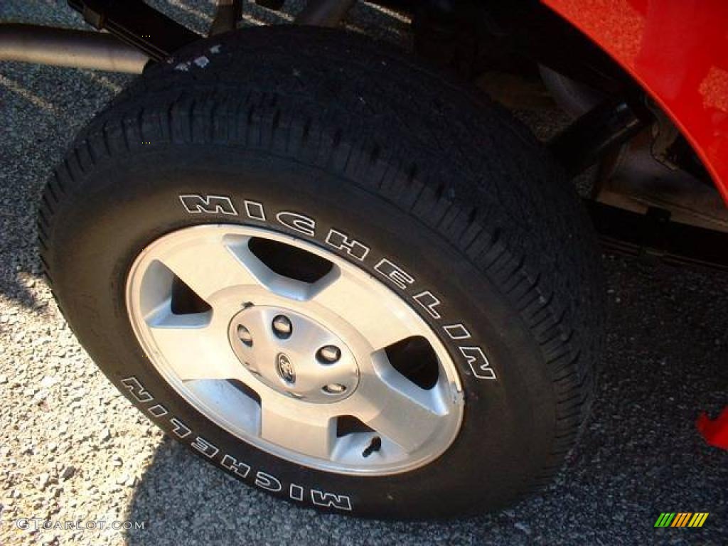 2005 F150 STX Regular Cab - Bright Red / Medium Flint Grey photo #4