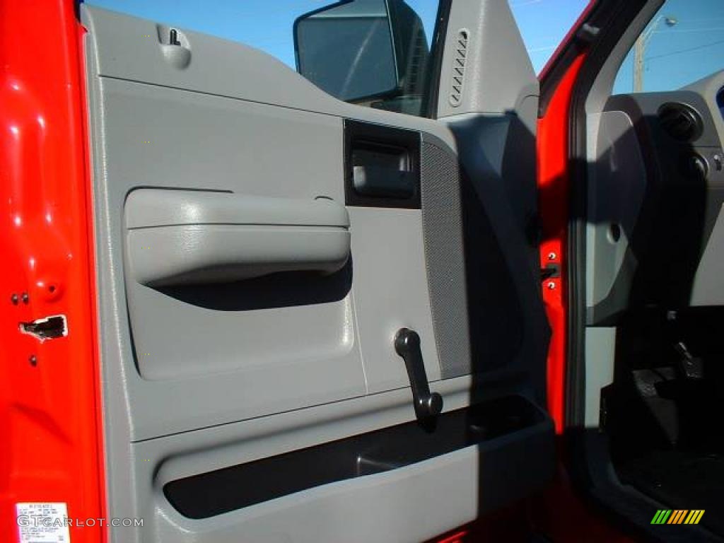 2005 F150 STX Regular Cab - Bright Red / Medium Flint Grey photo #9