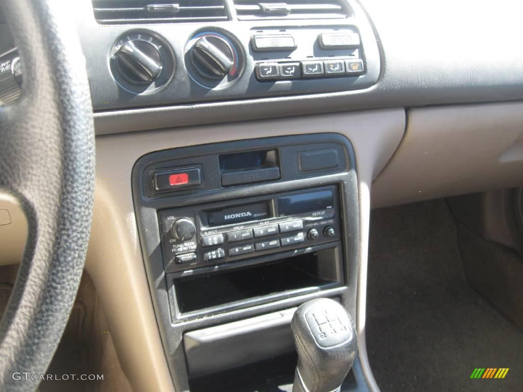 1996 Accord LX Sedan - Frost White / Beige photo #6