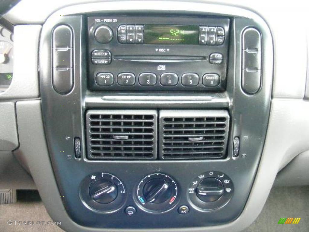 2004 Explorer XLS - Dark Blue Pearl Metallic / Graphite photo #18