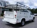 2006 Oxford White Ford F250 Super Duty XL Regular Cab Chassis Utility  photo #8