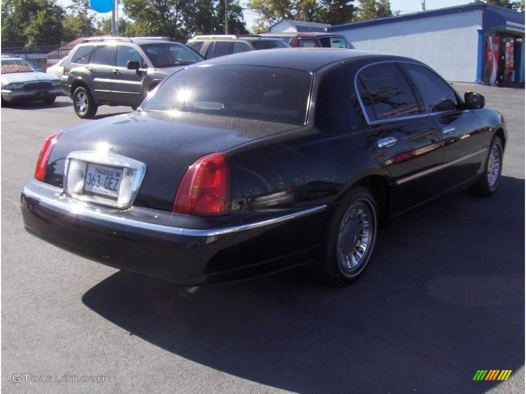 1999 Town Car Cartier - Ebony Black / Light Graphite photo #3