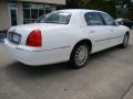 2004 Vibrant White Lincoln Town Car Ultimate  photo #8