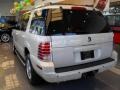 2005 Ivory Parchment Tri-Coat Mercury Mountaineer V8 Premier AWD  photo #2