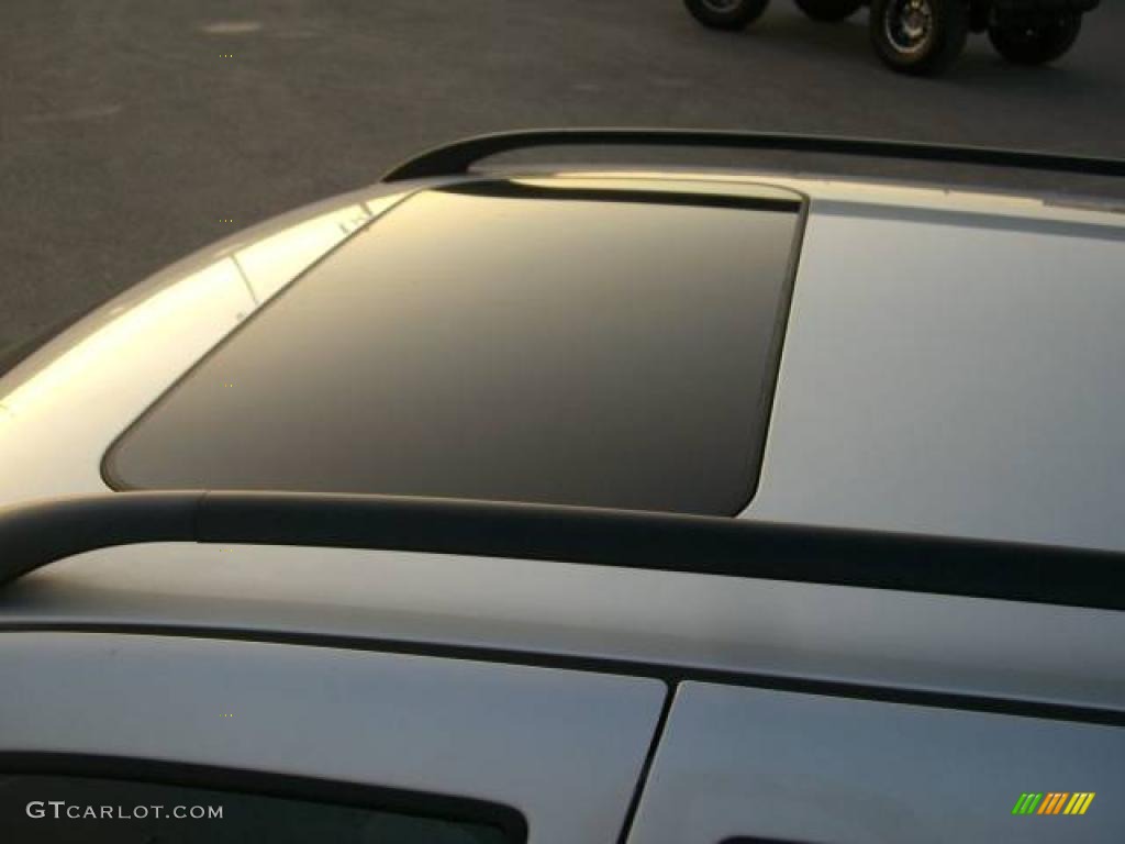2005 Jetta GLS TDI Wagon - Reflex Silver Metallic / Light Grey photo #15