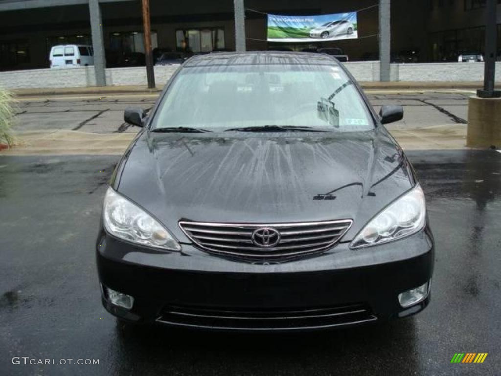 2006 Camry XLE V6 - Black / Taupe photo #7
