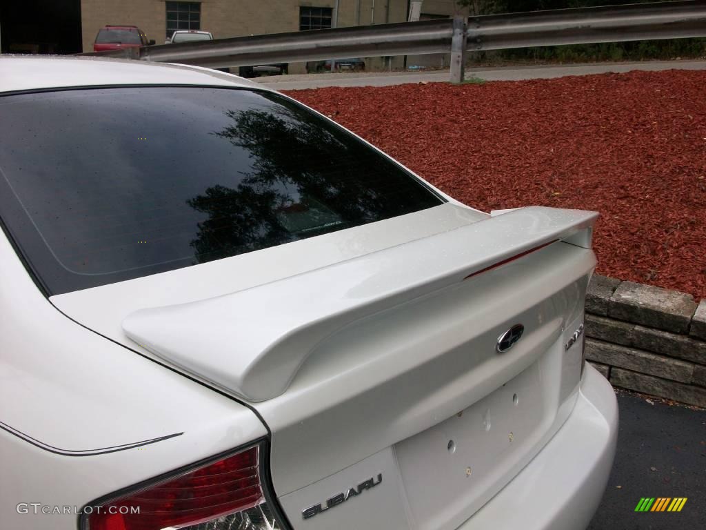 2005 Legacy 2.5i Sedan - Satin White Pearl / Charcoal Black photo #4