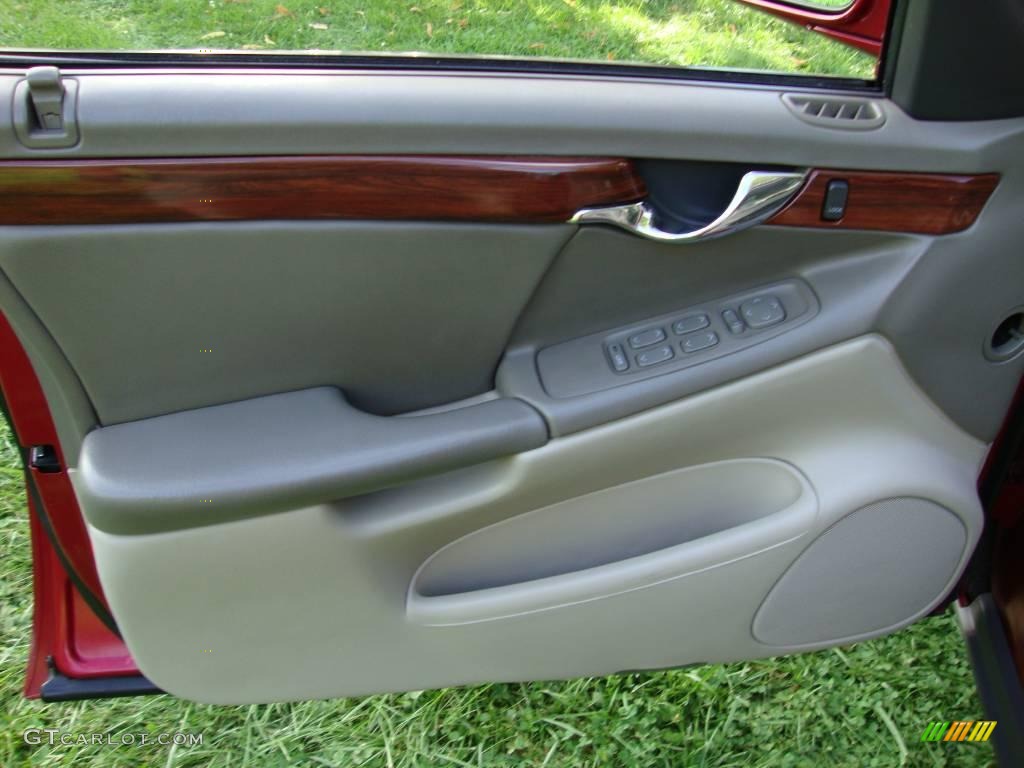 2003 DeVille Sedan - Crimson Red Pearl / Neutral Shale Beige photo #11