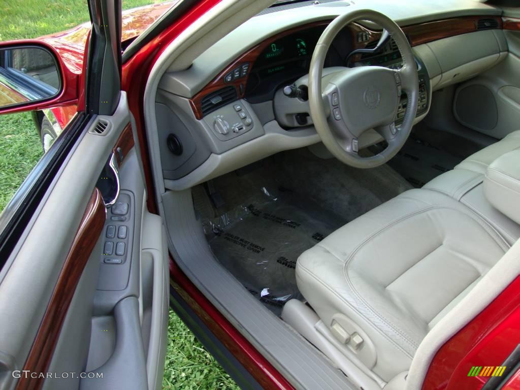 2003 DeVille Sedan - Crimson Red Pearl / Neutral Shale Beige photo #14
