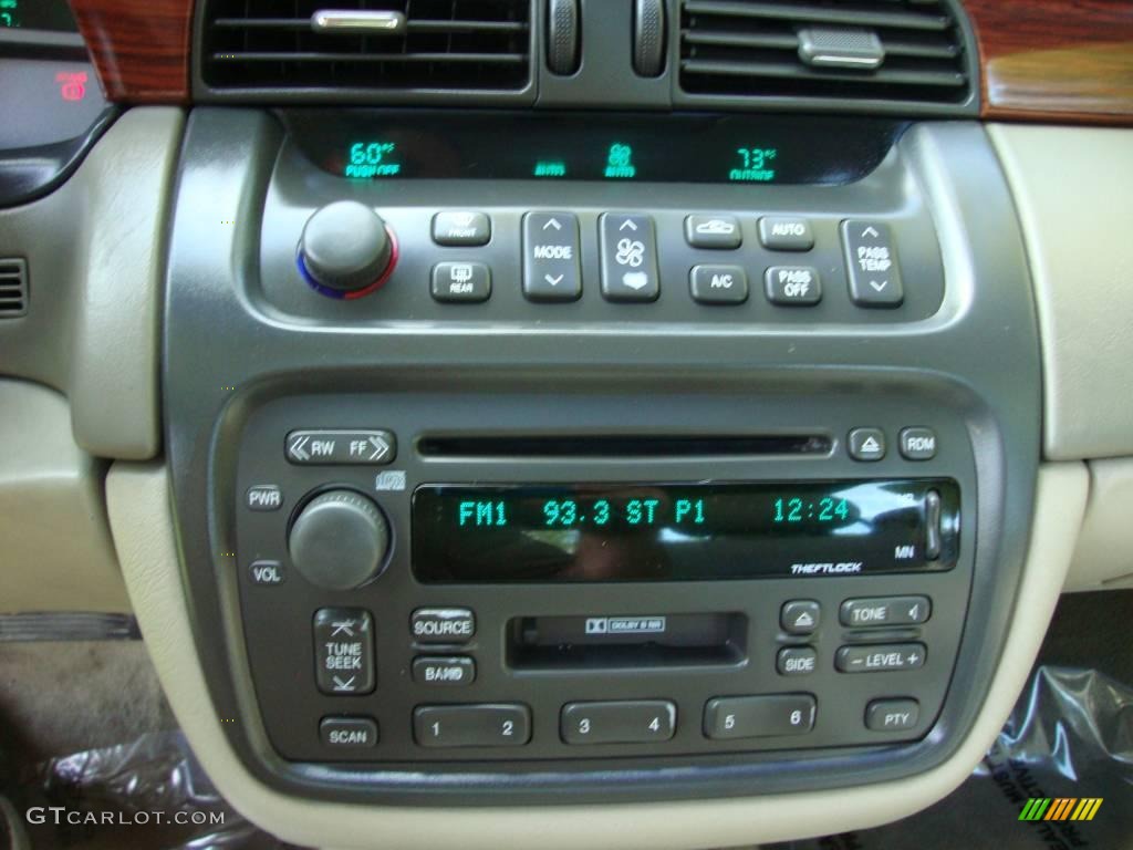2003 DeVille Sedan - Crimson Red Pearl / Neutral Shale Beige photo #30
