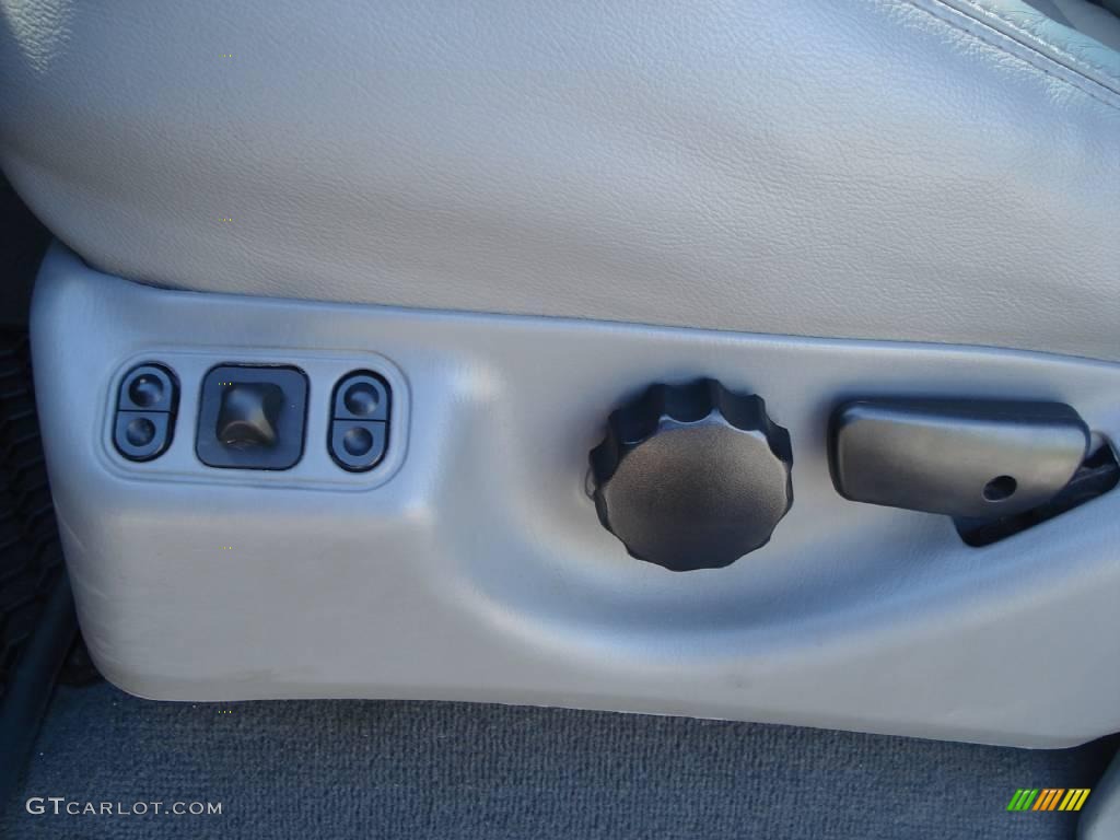 2005 F250 Super Duty Lariat Crew Cab 4x4 - Oxford White / Medium Flint photo #11