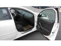 Ivory White - G6 Sedan Photo No. 16