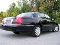 2009 Black Lincoln Town Car Signature Limited  photo #7
