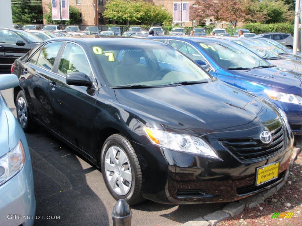 2007 Camry LE - Black / Bisque photo #3