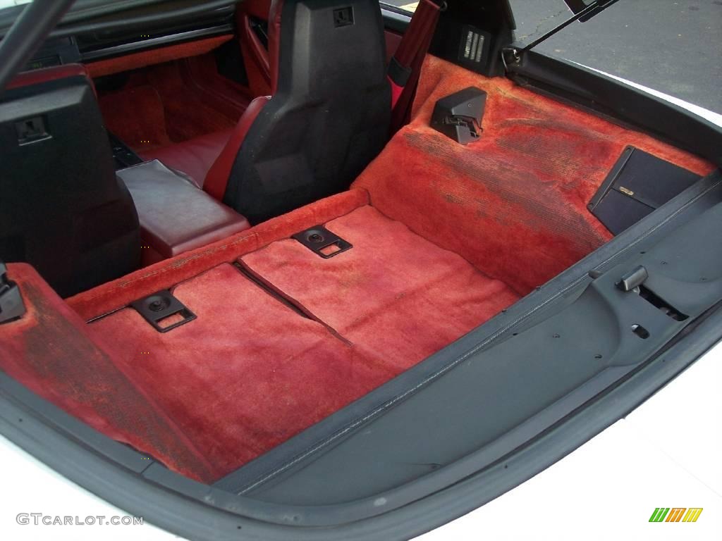 1985 Corvette Coupe - White / Carmine Red photo #40