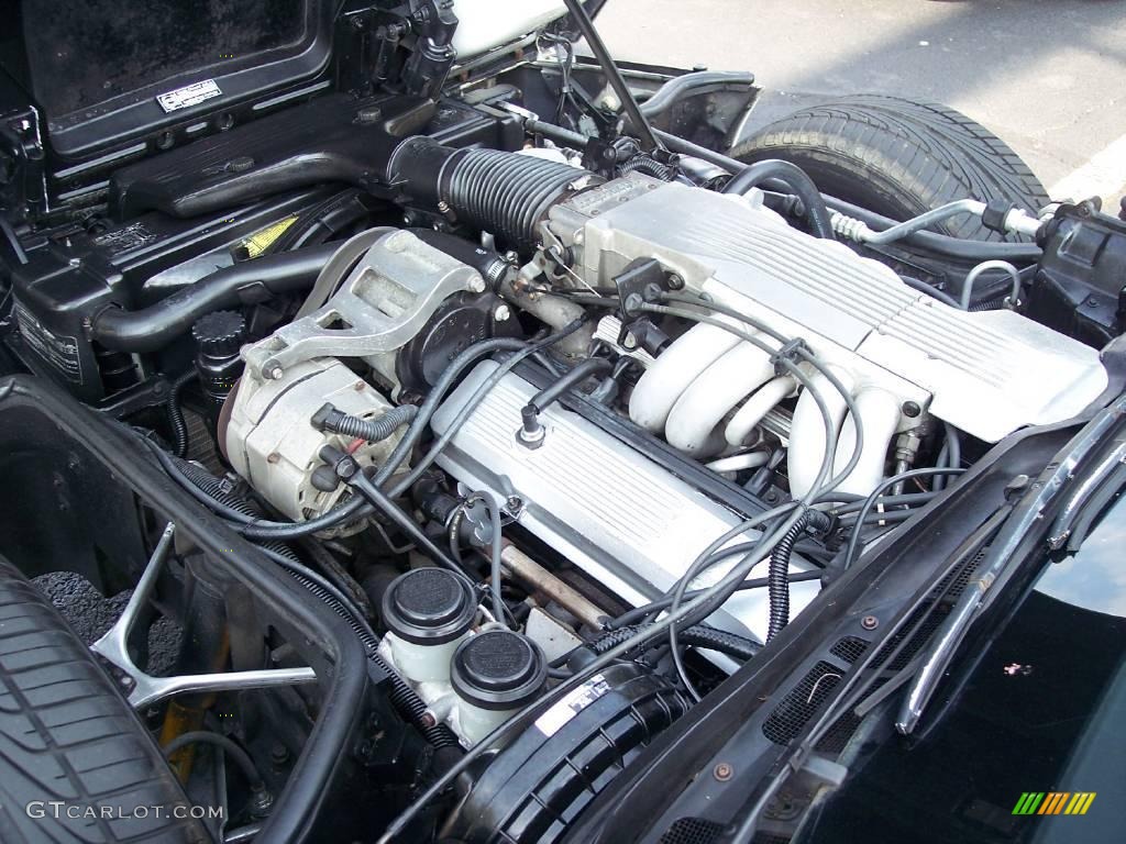 1985 Corvette Coupe - White / Carmine Red photo #43