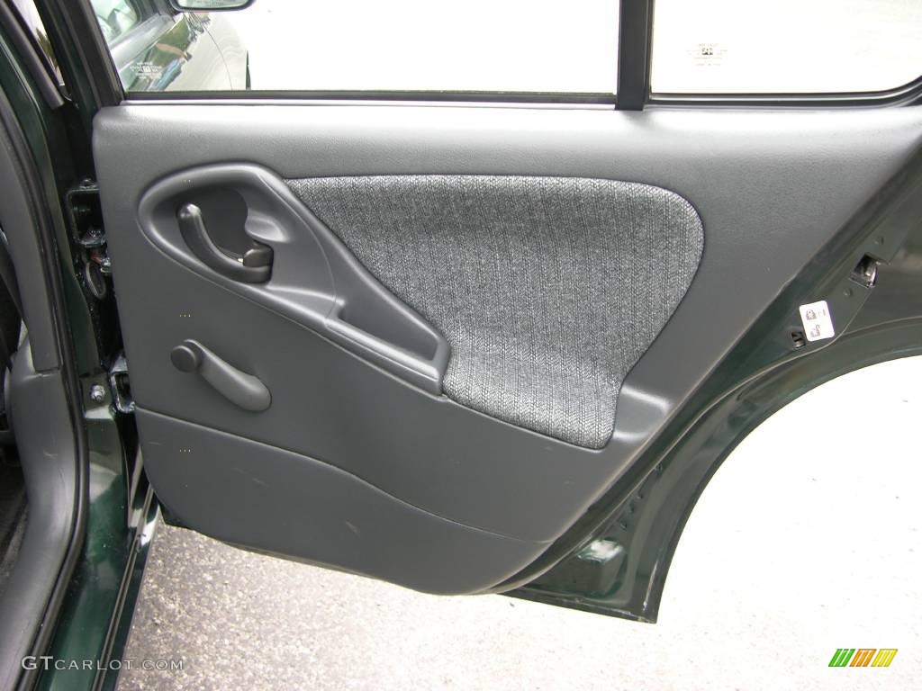 2005 Cavalier Sedan - Dark Green Metallic / Graphite Gray photo #16