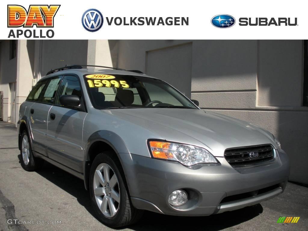 2007 Outback 2.5i Wagon - Brilliant Silver Metallic / Dark Charcoal Tweed photo #1