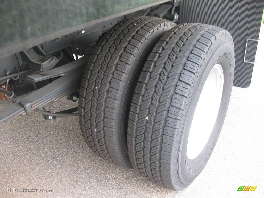2008 Ram 3500 ST Regular Cab Chassis - Bright White / Medium Slate Gray photo #4