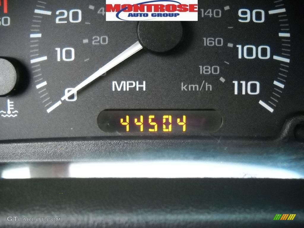 2004 Cavalier LS Sport Coupe - Sunburst Orange / Graphite photo #30