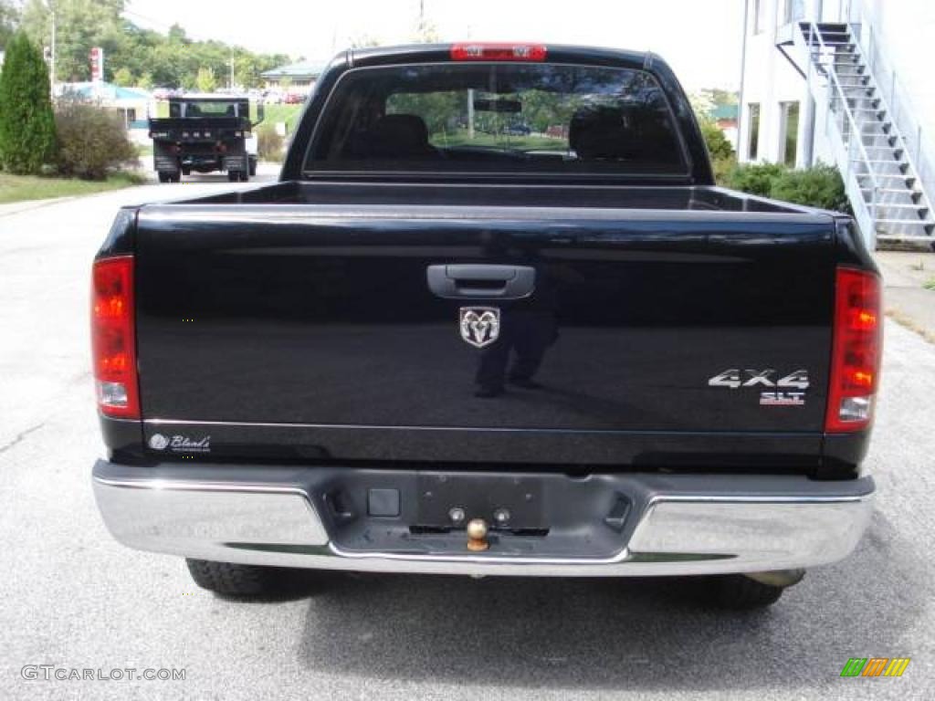 2005 Ram 1500 SLT Quad Cab 4x4 - Black / Dark Slate Gray photo #8