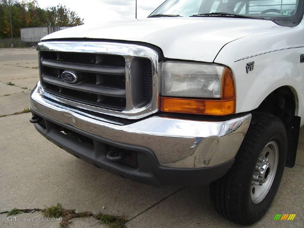 2000 F250 Super Duty XL Extended Cab 4x4 Chassis - Oxford White / Medium Parchment photo #9