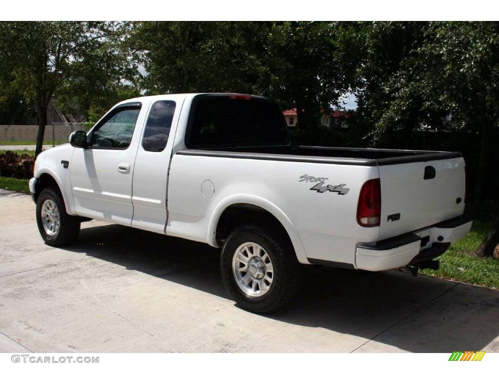 2002 F150 XLT SuperCab 4x4 - Oxford White / Medium Graphite photo #5