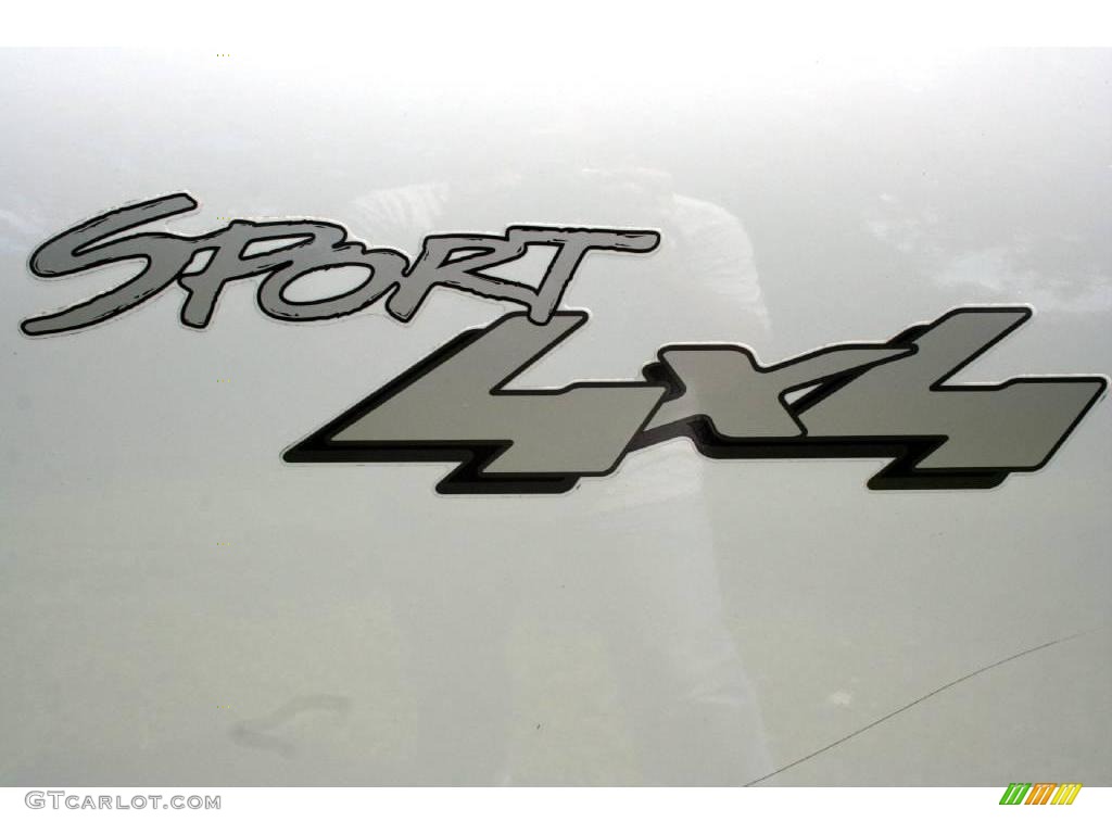 2002 F150 XLT SuperCab 4x4 - Oxford White / Medium Graphite photo #44