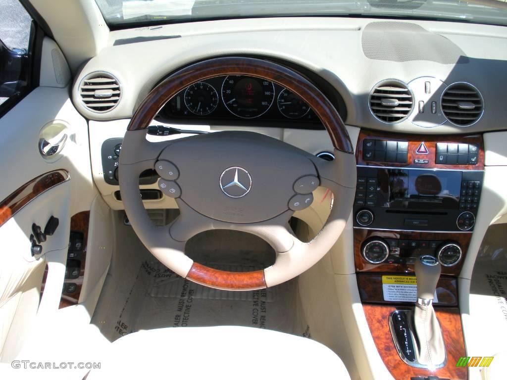 2009 CLK 550 Cabriolet - Majestic Black Metallic / Stone photo #23