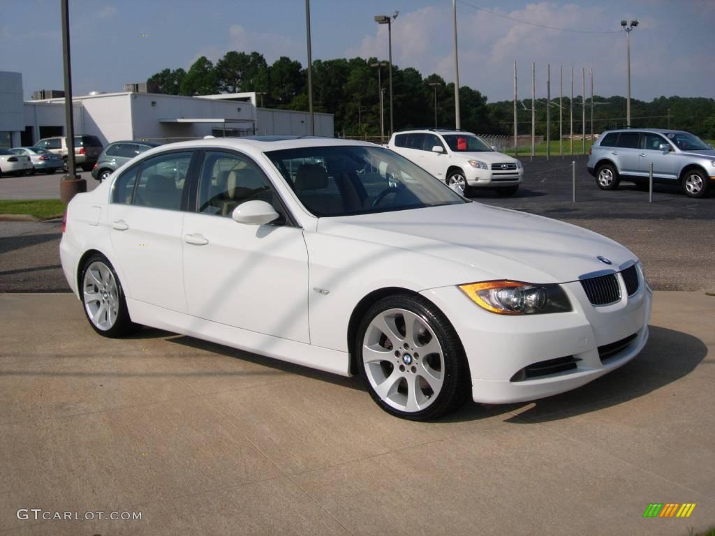 2006 3 Series 330i Sedan - Alpine White / Beige photo #2
