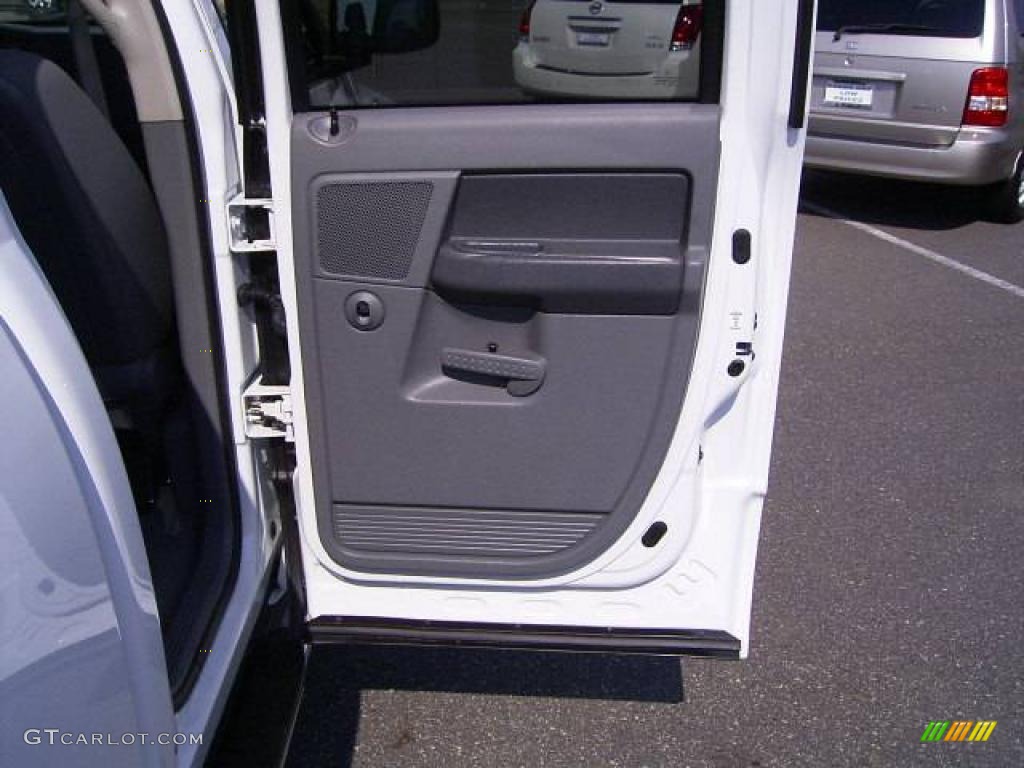 2006 Ram 1500 Sport Quad Cab 4x4 - Bright White / Medium Slate Gray photo #16