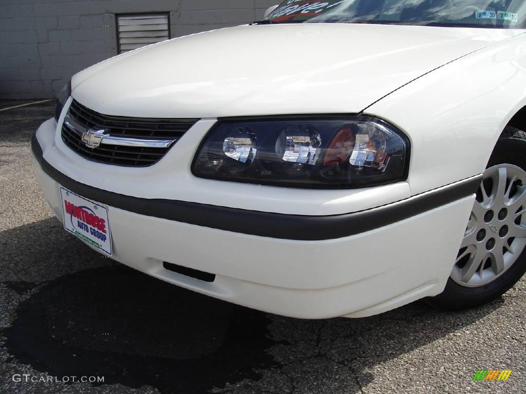 2005 Impala  - White / Medium Gray photo #9