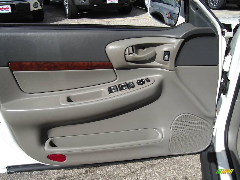 2005 Impala  - White / Medium Gray photo #21