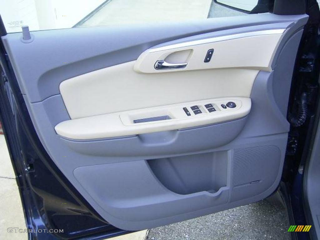 2009 Traverse LT - Dark Blue Metallic / Cashmere/Dark Gray photo #8
