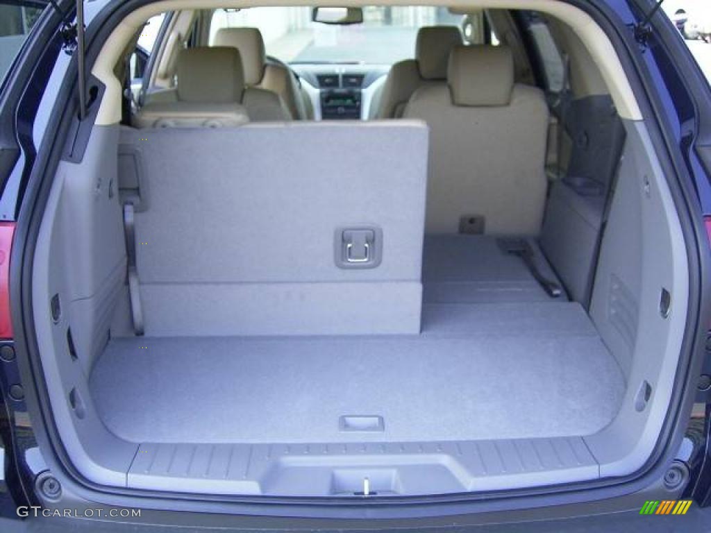 2009 Traverse LT - Dark Blue Metallic / Cashmere/Dark Gray photo #13