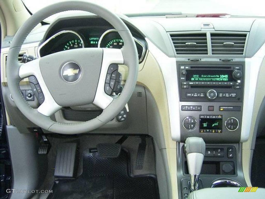 2009 Traverse LT - Dark Blue Metallic / Cashmere/Dark Gray photo #20