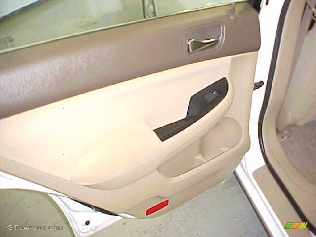 2007 Accord SE Sedan - Taffeta White / Ivory photo #12