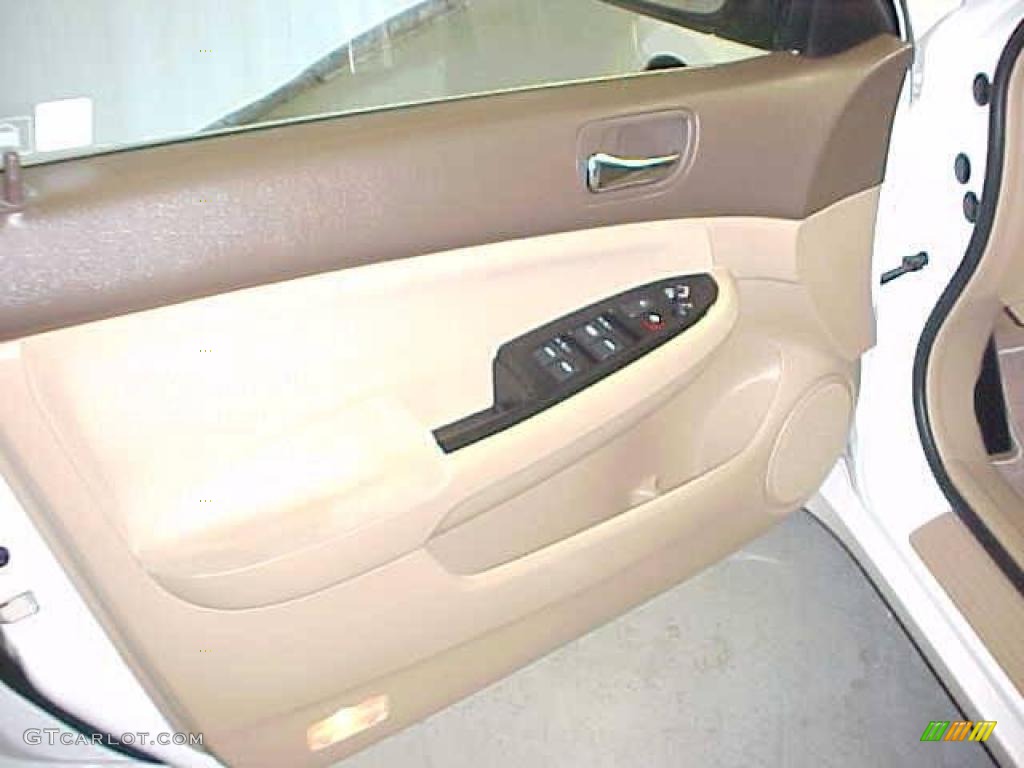 2007 Accord SE Sedan - Taffeta White / Ivory photo #15