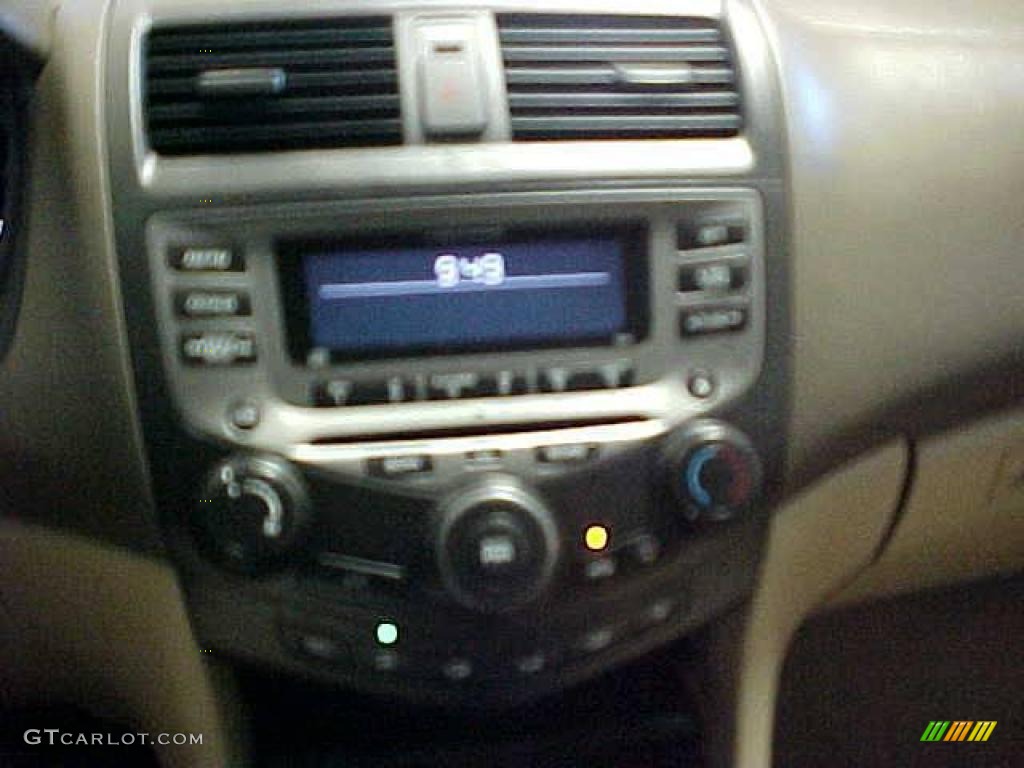 2007 Accord SE Sedan - Taffeta White / Ivory photo #18