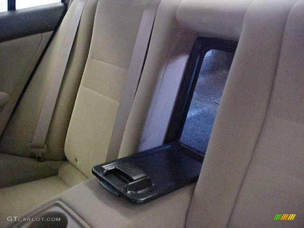 2007 Accord SE Sedan - Taffeta White / Ivory photo #24