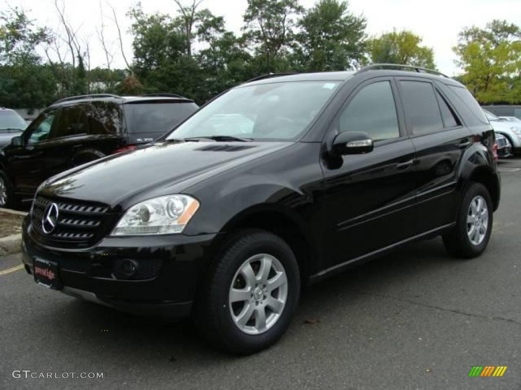 Black Mercedes-Benz ML