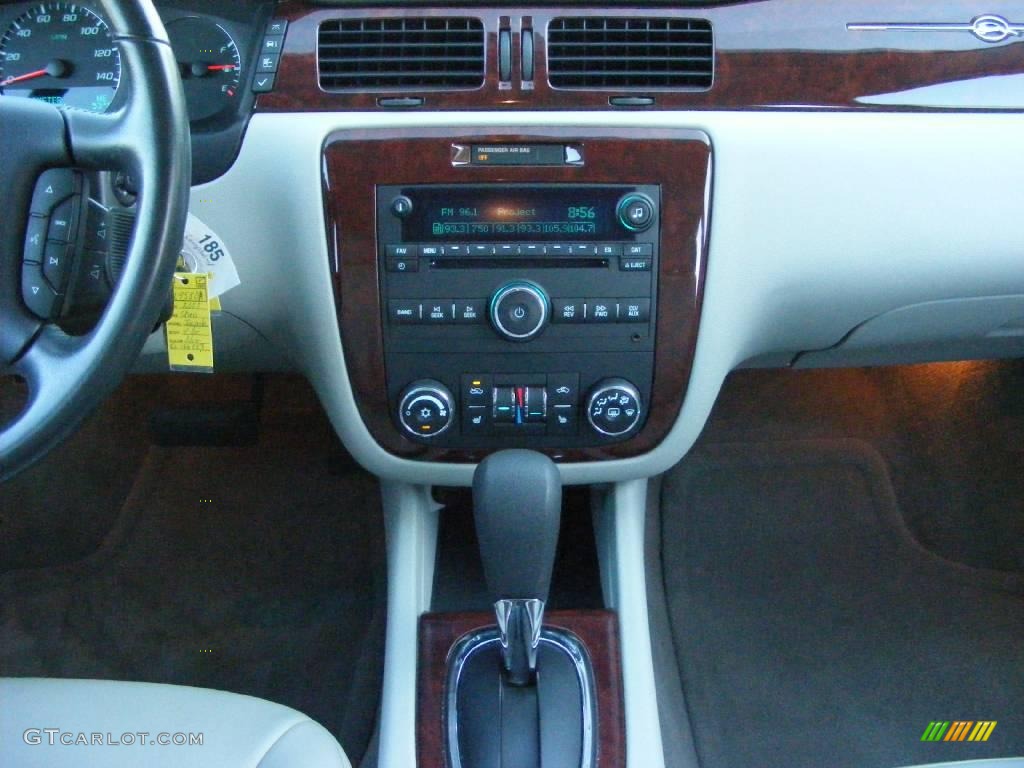 2007 Impala LT - Silverstone Metallic / Gray photo #19