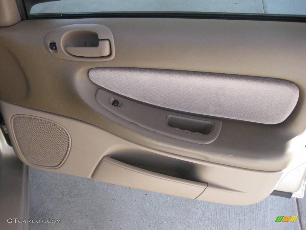 2002 Chrysler Sebring LX Sedan Sandstone Door Panel Photo #18866684