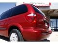 2007 Inferno Red Crystal Pearl Chrysler Town & Country   photo #19