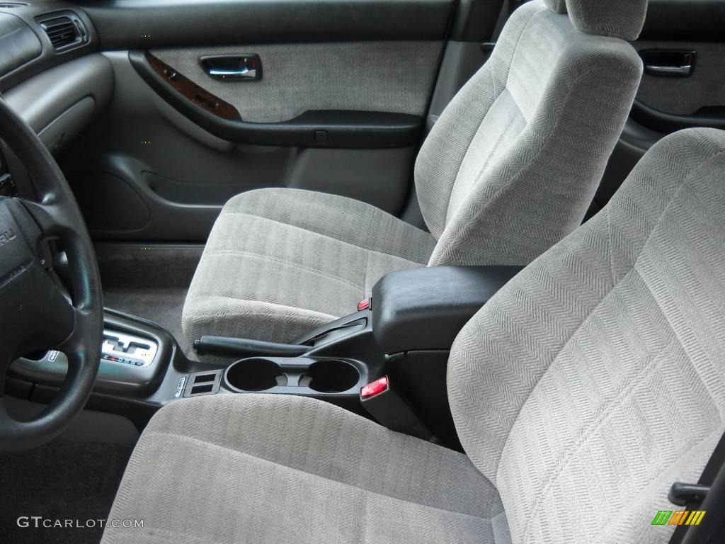 2002 Legacy L Sedan - Wintergreen Metallic / Dark Gray photo #8