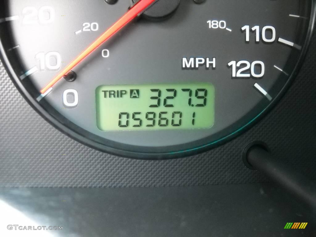 2002 Legacy L Sedan - Wintergreen Metallic / Dark Gray photo #25