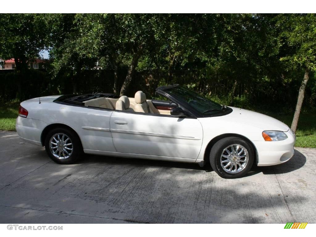 2002 Sebring Limited Convertible - Stone White / Sandstone photo #44