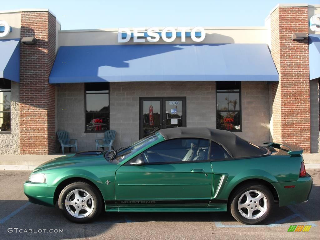 2002 Mustang V6 Convertible - Electric Green Metallic / Medium Graphite photo #1