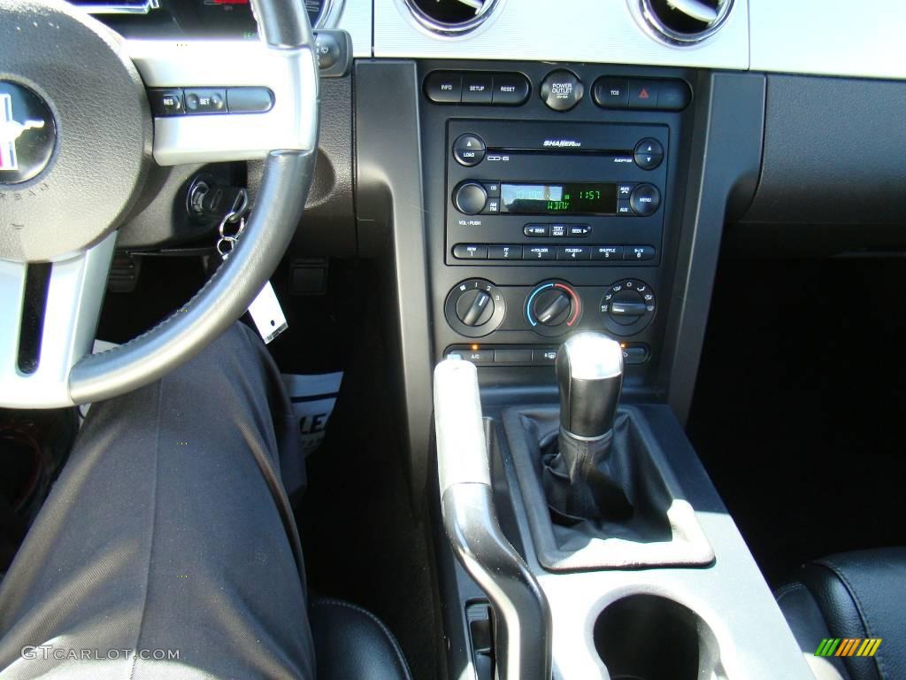2007 Mustang GT Premium Convertible - Black / Dark Charcoal photo #19
