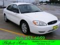 Vibrant White - Taurus SE Sedan Photo No. 1